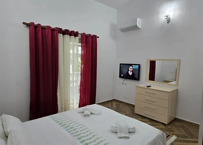 Bjorn Πανσιόν *